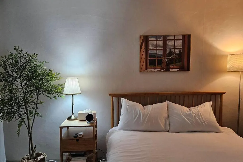Open Near Seoul Station Apartman
